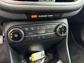 Ford Fiesta (2023) thumbnail 12