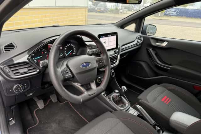 Ford Fiesta (2023) thumbnail 8