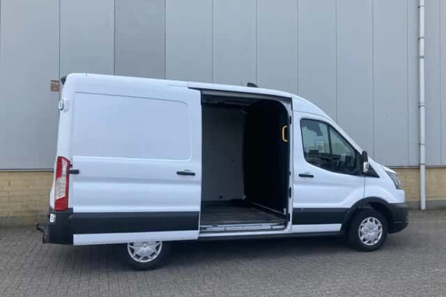 Ford Transit (2024) thumbnail 6