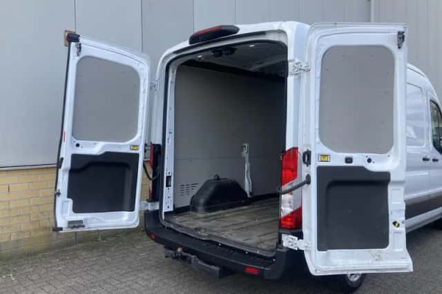 Ford Transit (2024) thumbnail 8