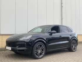 Porsche Cayenne (2023) thumbnail 3