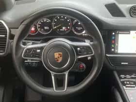 Porsche Cayenne (2023) thumbnail 22