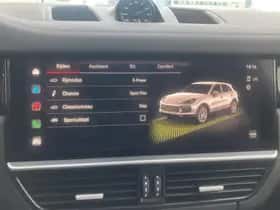 Porsche Cayenne (2023) thumbnail 28