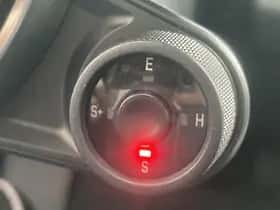 Porsche Cayenne (2023) thumbnail 35