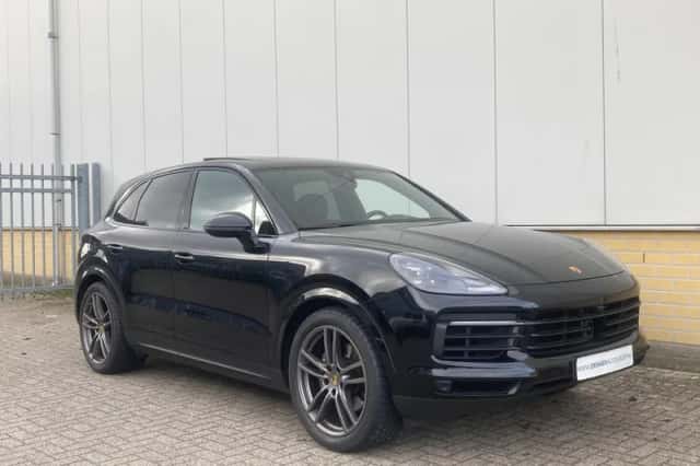 Porsche Cayenne (2023) thumbnail 7