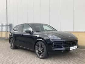 Porsche Cayenne (2023) thumbnail 7
