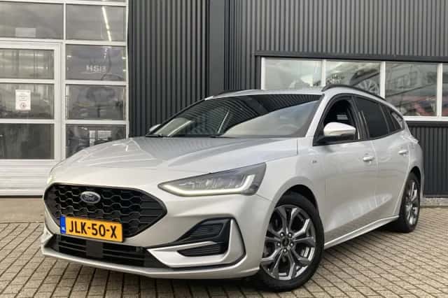 Ford Focus (2023) thumbnail 2