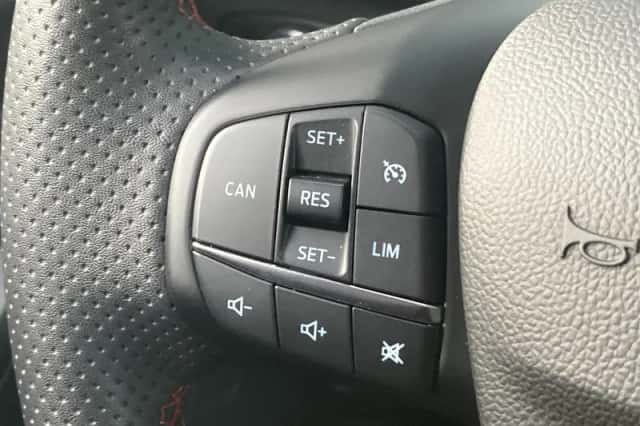 Ford Focus (2023) thumbnail 14