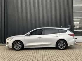 Ford Focus (2023) thumbnail 5