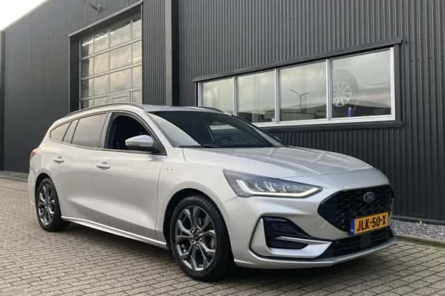 Ford Focus (2023) thumbnail 7