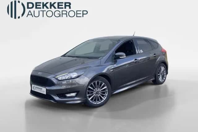 Ford Focus (2018) thumbnail 1