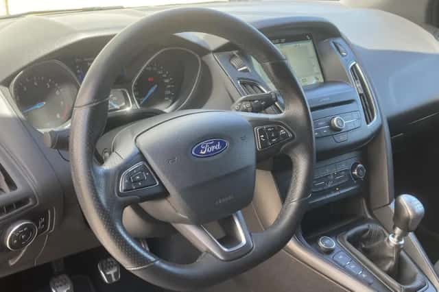 Ford Focus (2018) thumbnail 12