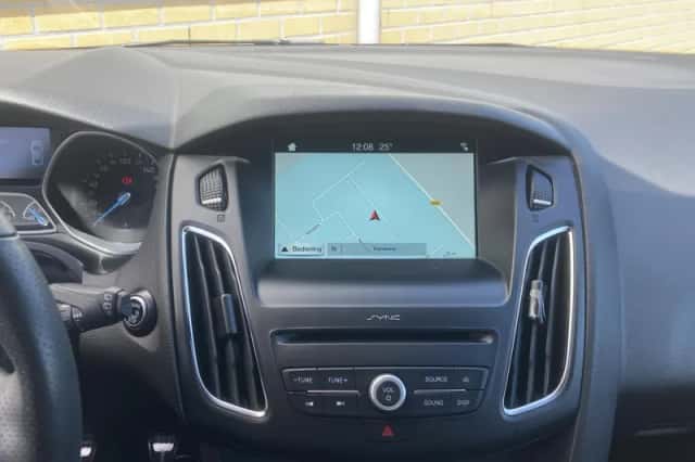 Ford Focus (2018) thumbnail 21