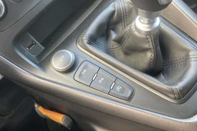 Ford Focus (2018) thumbnail 24