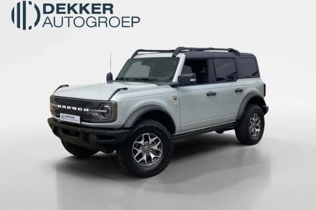Ford Bronco (2022) thumbnail 1