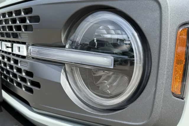 Ford Bronco (2022) thumbnail 12