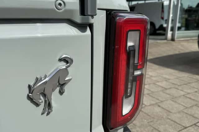 Ford Bronco (2022) thumbnail 14