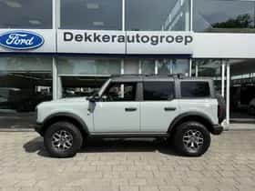 Ford Bronco (2022) thumbnail 3