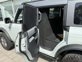 Ford Bronco (2022) thumbnail 5