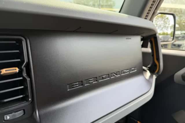 Ford Bronco (2022) thumbnail 59