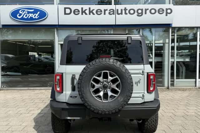 Ford Bronco (2022) thumbnail 8