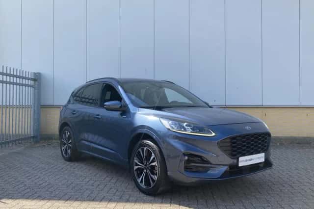 Ford Kuga (2022) thumbnail 5
