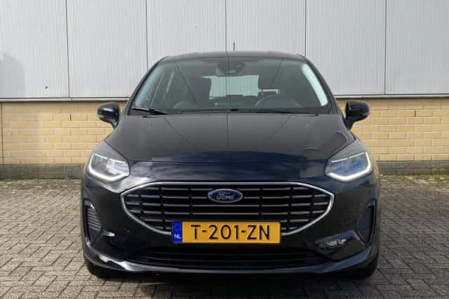 Ford Fiesta (2023) thumbnail 3