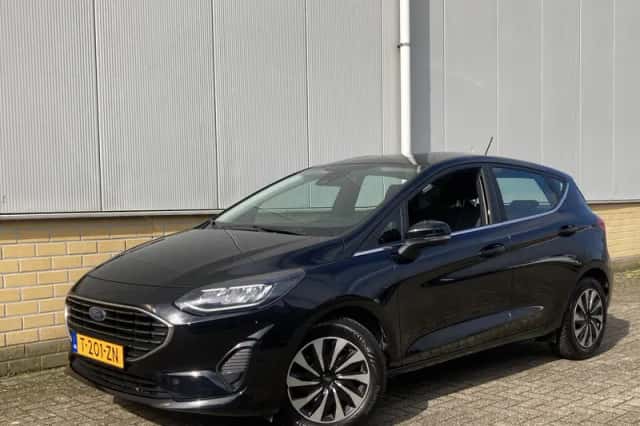 Ford Fiesta (2023) thumbnail 4