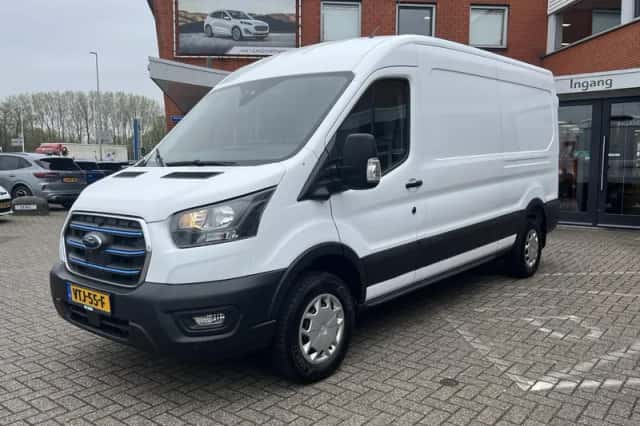Ford E-Transit (2022) thumbnail 3