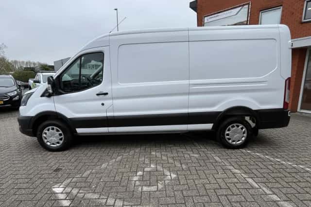Ford E-Transit (2022) thumbnail 4