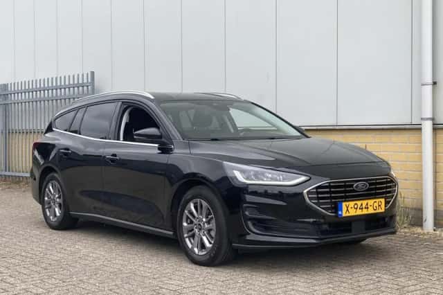 Ford Focus (2023) thumbnail 4