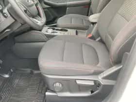 Ford Kuga (2024) thumbnail 13