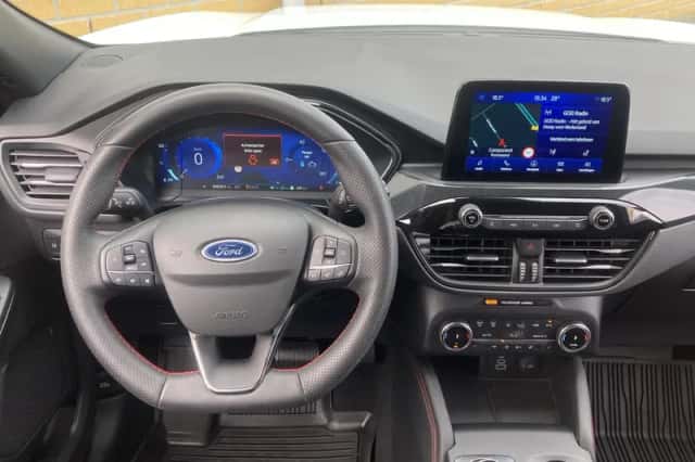 Ford Kuga (2024) thumbnail 17