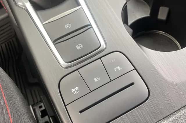 Ford Kuga (2024) thumbnail 22