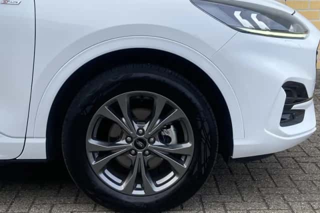 Ford Kuga (2024) thumbnail 7