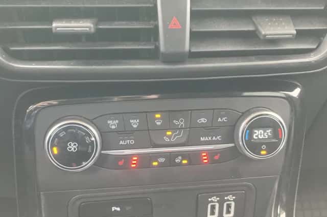 Ford EcoSport (2020) thumbnail 13