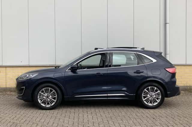 Ford Kuga (2021) thumbnail 4