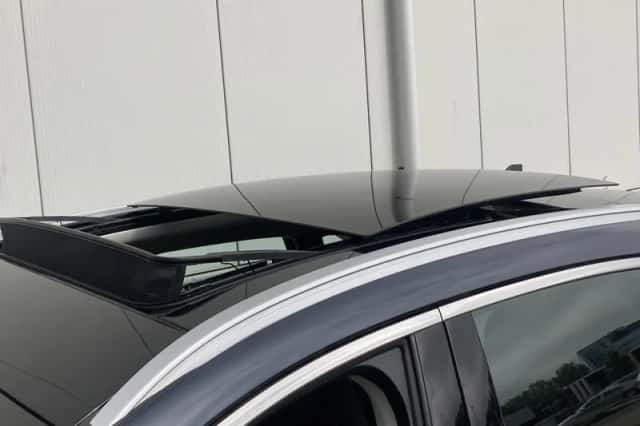 Ford Kuga (2021) thumbnail 5