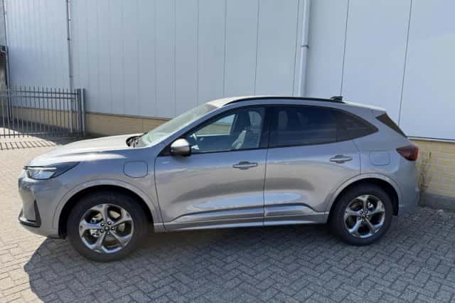 Ford Kuga (2026) thumbnail 2