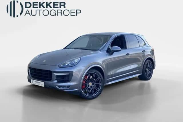 Porsche Cayenne (2015) thumbnail 1