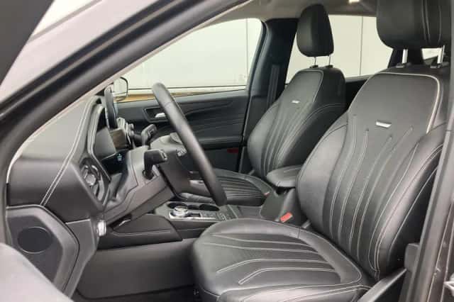 Ford Kuga (2022) thumbnail 12