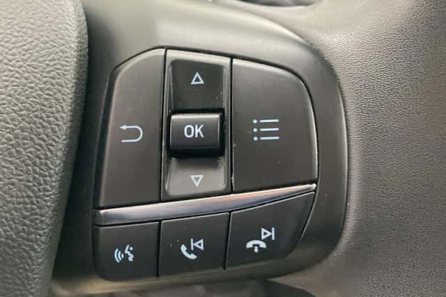 Ford Kuga (2022) thumbnail 16