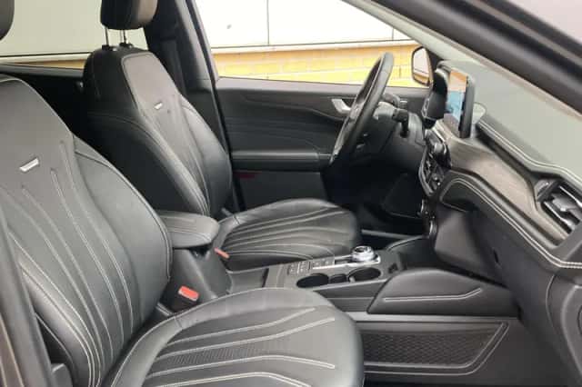 Ford Kuga (2022) thumbnail 29