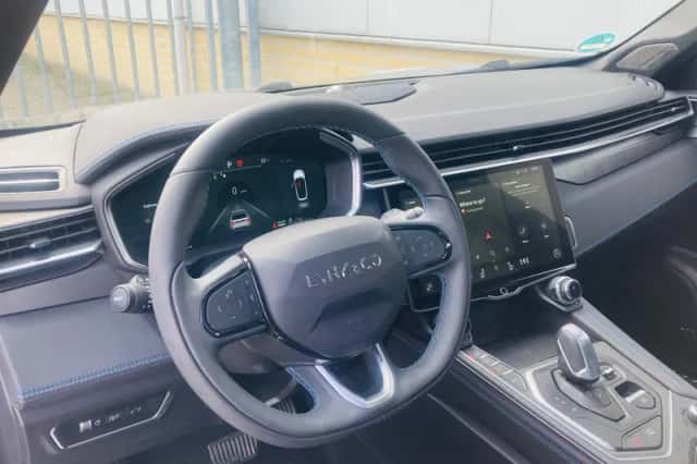 Lynk & Co 01 (2023) thumbnail 9
