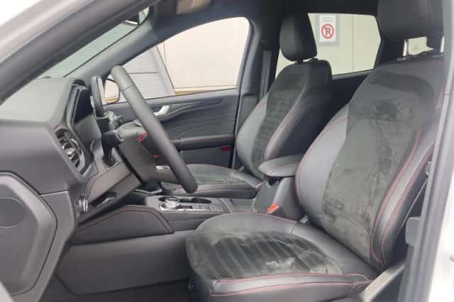 Ford Kuga (2023) thumbnail 13