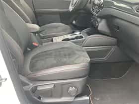 Ford Kuga (2023) thumbnail 16