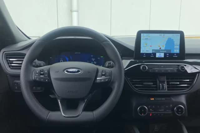 Ford Kuga (2023) thumbnail 18