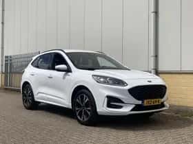 Ford Kuga (2023) thumbnail 5