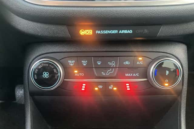 Ford Fiesta (2023) thumbnail 24