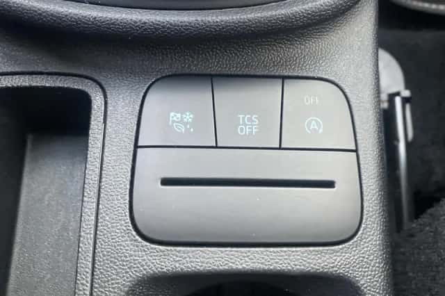 Ford Fiesta (2023) thumbnail 25
